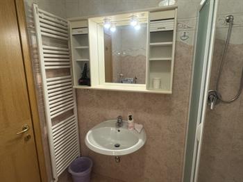 318C07D8-21B2-4428-889E-4309B568326F